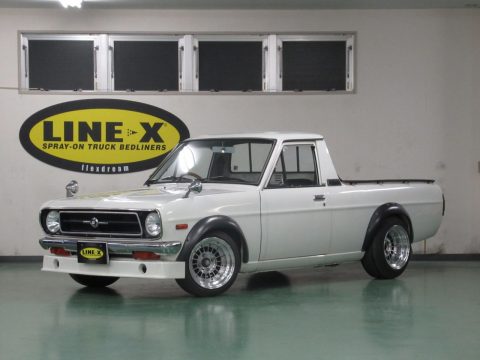 名車、旧車のサニトラと荷台に最強塗料LINE-Xのコラボ 渋すぎです！